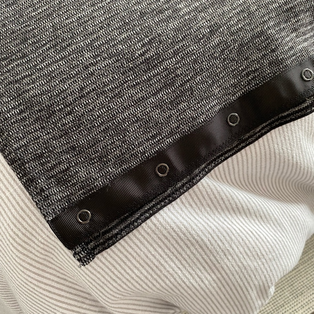 Lululemon Heathered Check Pique Vinyasa Scarf - Picture 6 of 7